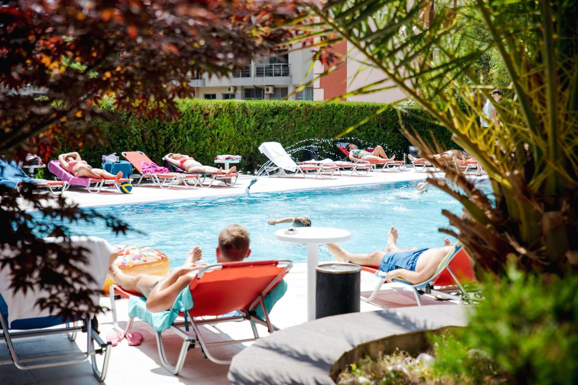 Biato Aparthotel *